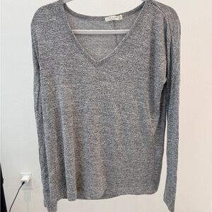 rag & bone Heather Gray V-Neck Long Sleeve Top